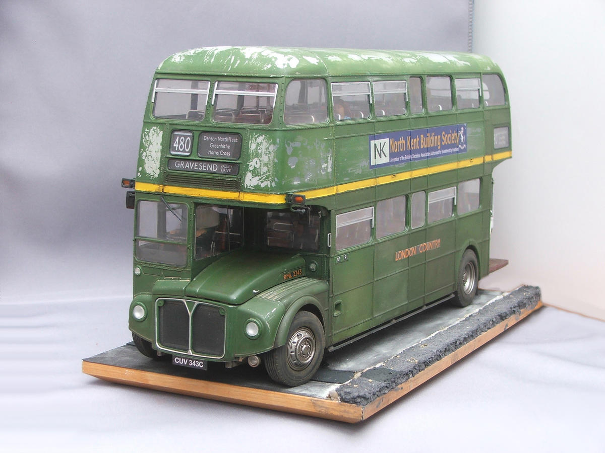 Revell 1/24 Routemaster London Bus (07651/07720) - - The Airfix Tribute ...